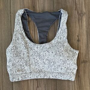 Gymshark sports bra size xs